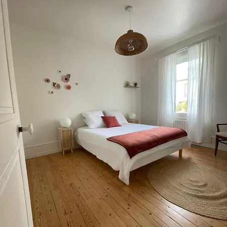 Blanche 빌라 아공-쿠탕빌